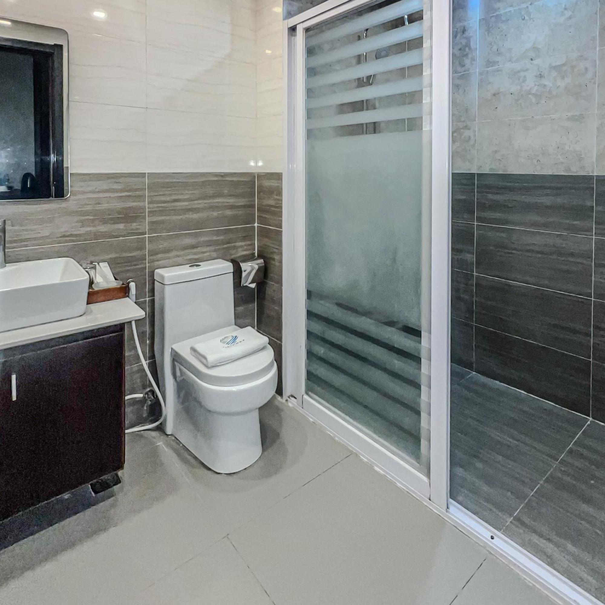 Iloilo Gateway Hotel And Suites Pavia Luaran gambar