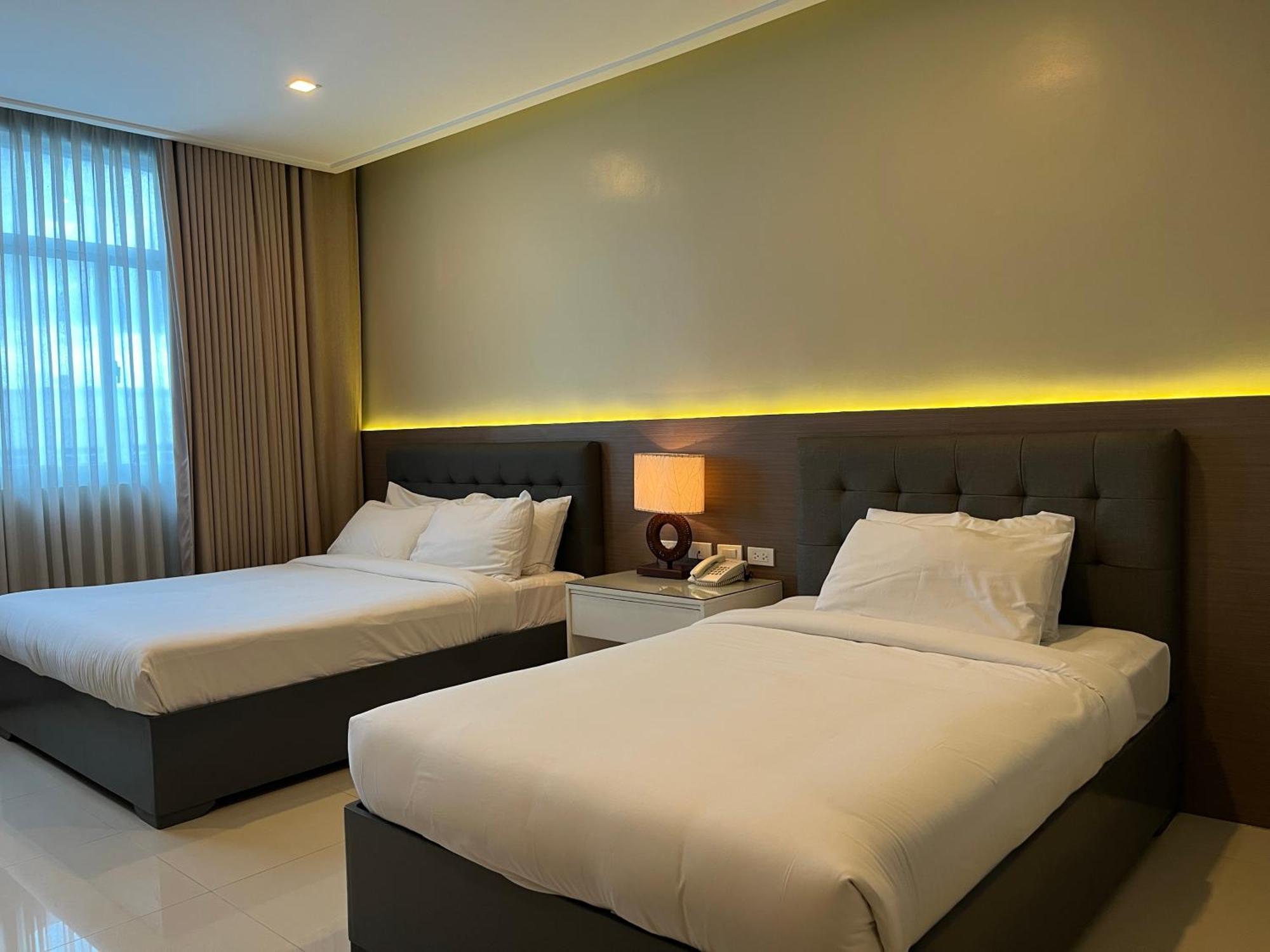 Iloilo Gateway Hotel And Suites Pavia Luaran gambar